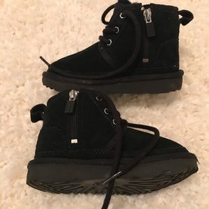 Toddler black UGG neumel zipper boots